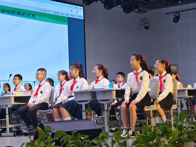 重庆高新区：研训数字化变革启新程共绘数智教育新蓝图(图2)