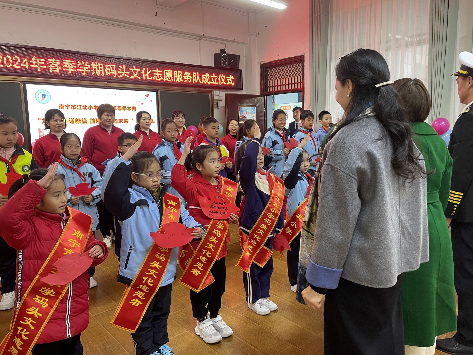凯发国际：西乡塘区各中小学、幼儿园开学第一课亮点纷呈(图3)
