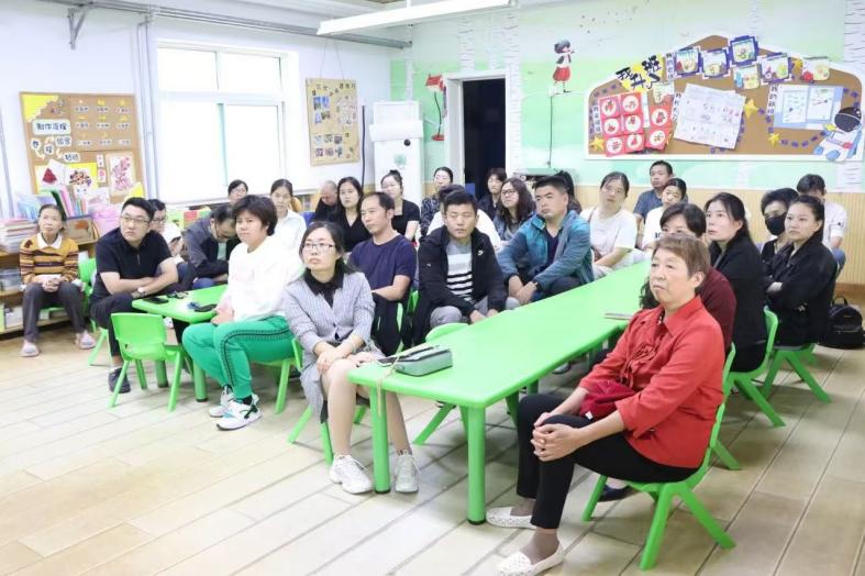 济南市天桥区幼教中心实验幼儿园召开2024年秋季新学期家长会_大众网(图4)