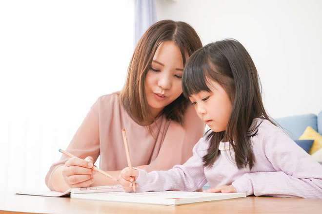 凯发k8旗舰厅ag：幼儿园宝宝写字丑别怪孩子不认真要掌握方法(图4)
