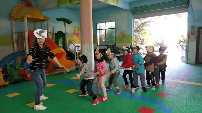 22年幼儿园学生4628万人再看23年的幼儿入园人数差距太大(图13)