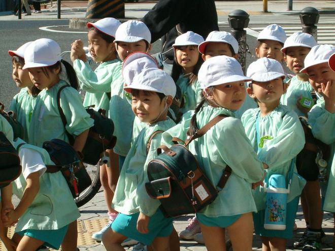 看到22年幼儿园入园4628万人再看23年幼儿入园人数差距太大了(图18)