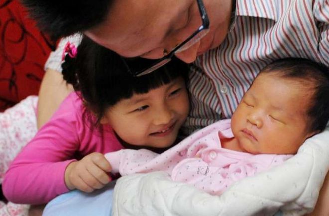 看到22年幼儿园入园4628万人再看23年幼儿入园人数差距太大了(图16)