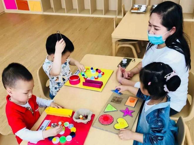 看到22年幼儿园入园4628万人再看23年幼儿入园人数差距太大了(图11)