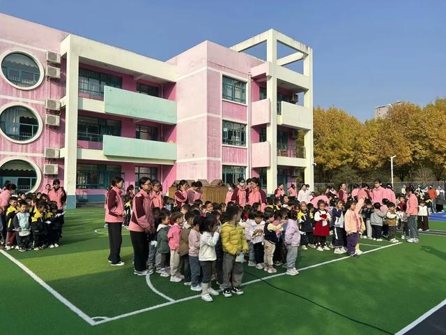 未央区长庆湖滨花园幼儿园消防安全疏散演练活动(图6)