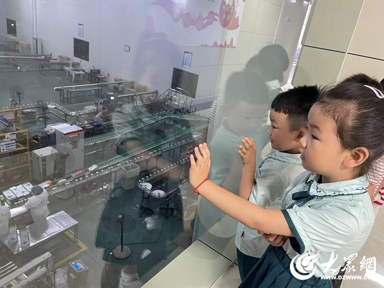 莒县：课程建设为幼儿插上成长的翅膀_大众网(图2)