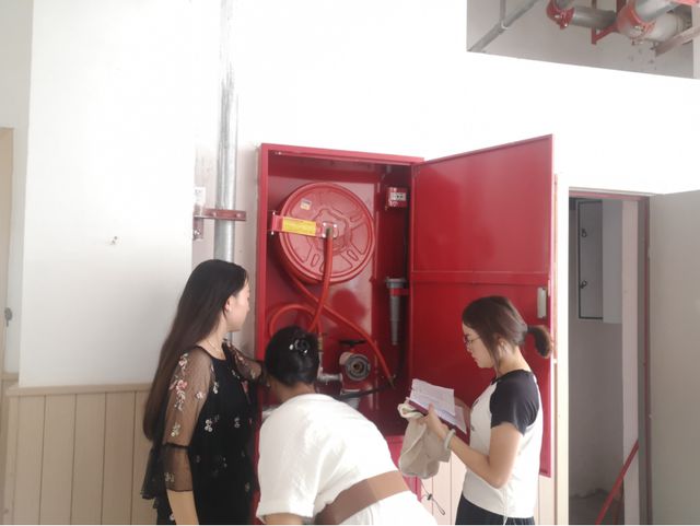 凯发国际首页：宜宾市南溪区大观镇中心幼儿园开展2024秋季开学安全检查(图2)