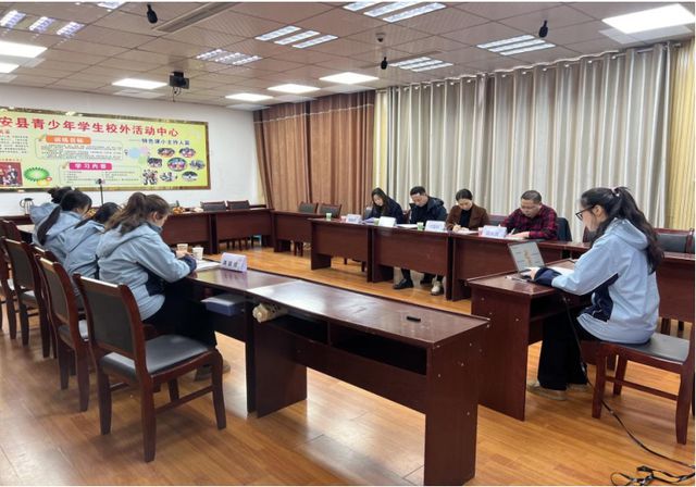 江安县迎安镇中心幼儿园召开2024年度县级课题开题报告会(图2)