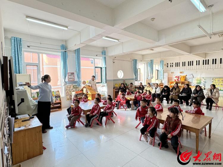 县直幼儿园教学视导暨对外开放活动在利津县第三实验幼儿园举办(图3)