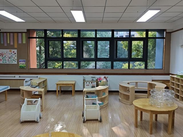 3岁以下的娃谁来带？幼儿园里的托班巧解家长“后顾之忧”(图2)