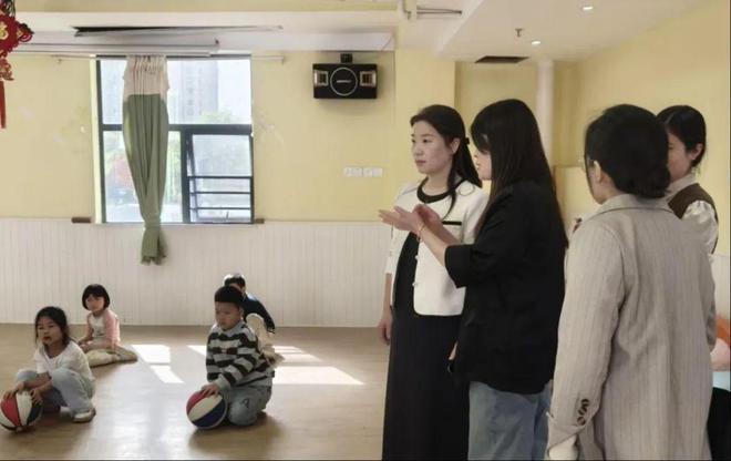 凯发k8旗舰厅ag：督评促发展规范助提升——大祥区开展幼儿园办学水平督导评估工作(图1)