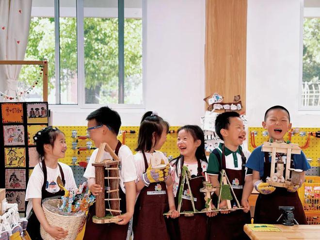 凯发k8旗舰厅ag：两所普通幼儿园的转型启示(图8)