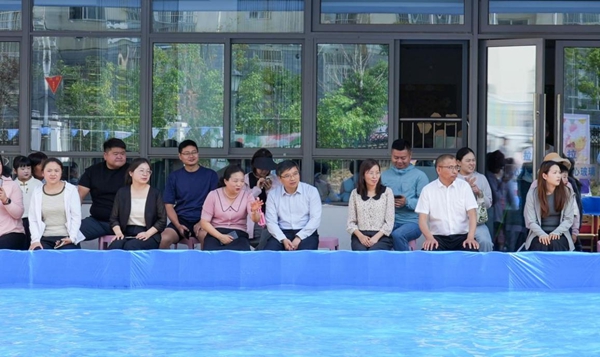 调研慰问组走进固镇县实验幼儿园迎宾路分园送上节日温暖与祝福(图3)