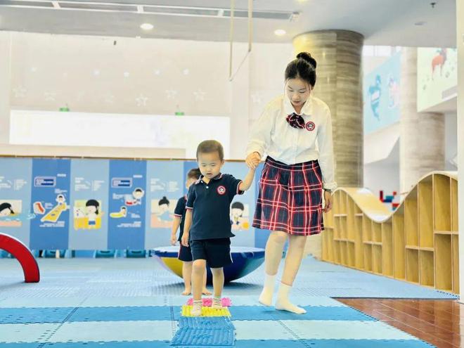 凯发国际首页：玩出未来学霸！花都这所幼儿园用游戏激发孩子的超能力(图13)