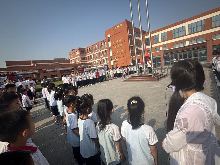 凯发国际：初探小学礼遇成长——桓台县果里镇前埠村幼儿园开展幼小衔接活动(图1)