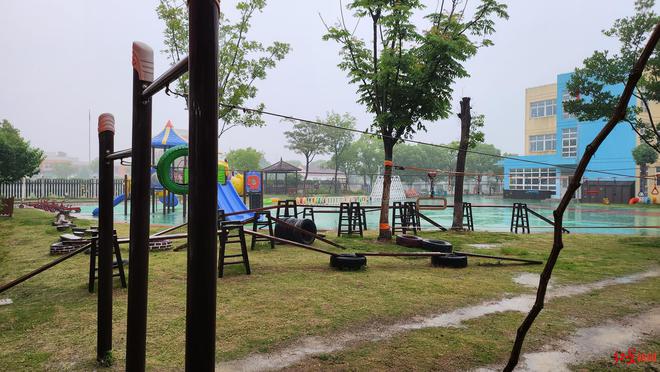 去年全国幼儿园减少2万多所背后：公办幼儿园依然坚挺有民办园因生源不足停办(图2)