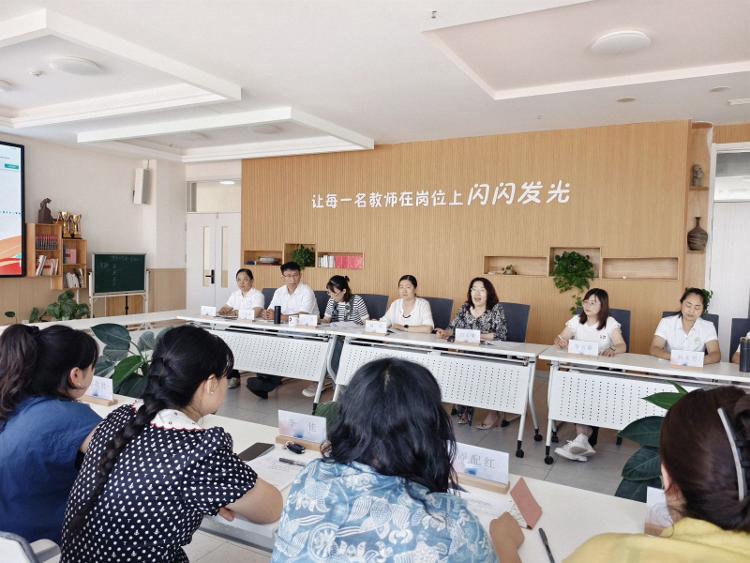 凯发国际：博山区实验幼儿园举行膳食监督家长委员会会议(图5)