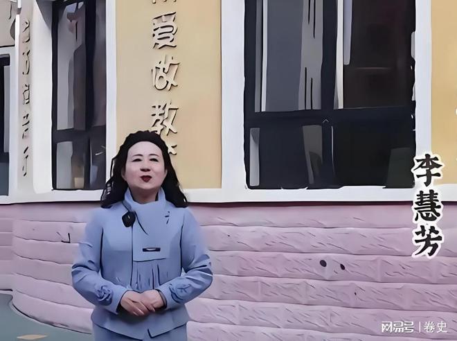 天水幼儿园“主谋”正脸曝光！长脸尖下巴获奖无数网友：双面人(图1)