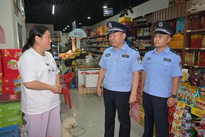 王飞翔：22载扎根基层用忠诚与担当织就平安画卷(图2)