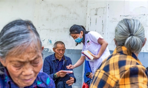 凯发国际：联合国曾警告：中国人口迅速萎缩三岁以下补贴3600元一年够用吗？(图4)