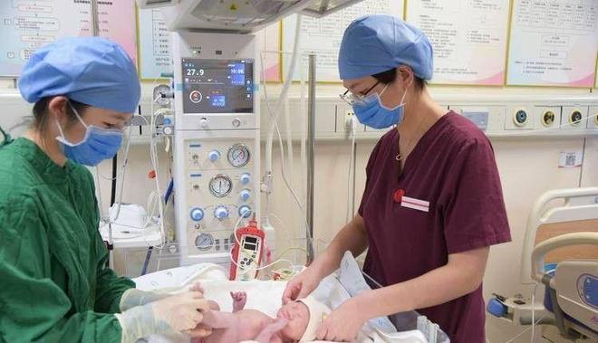 日本要绝后？中国新生人口下降恐面临同样危机育儿补贴有用吗(图2)