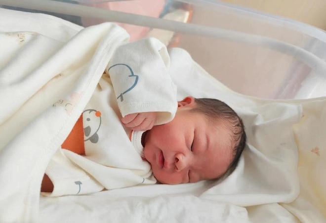 日本要绝后？中国新生人口下降恐面临同样危机育儿补贴有用吗(图9)