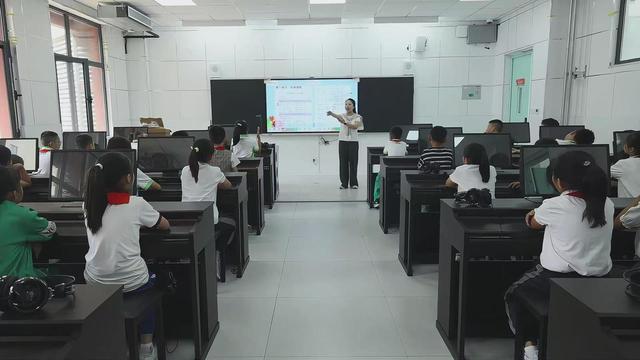 高质量发展看黄陵：新建学校投入使用实现教育优质均衡发展(图3)