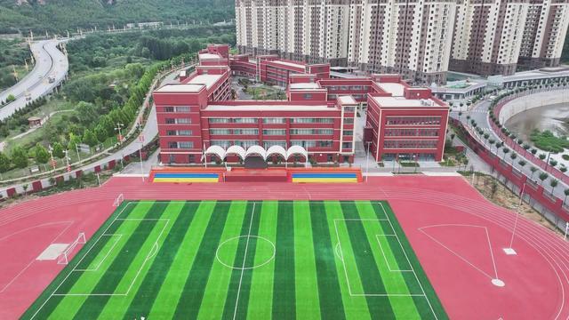 【高质量发展看黄陵】黄陵:新建学校投入使用实现教育优质均衡发展(图1)