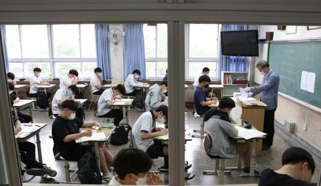 凯发k8旗舰厅ag:生育率全球最低百年后人口只剩15%!这个国家生小孩真的很难(图6)