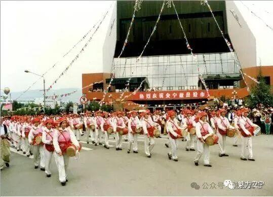 凯发k8旗舰厅ag：撤县设市30年安宁交出高质量发展答卷(图1)