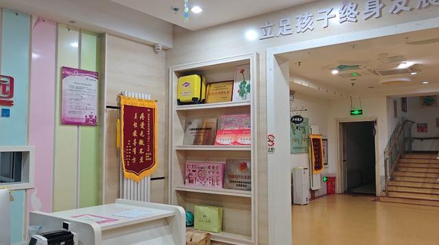 “促销后悄然转让”郑州一幼儿园被曝停课街道：已成立专班(图2)