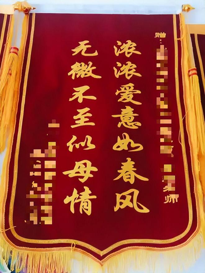 盘锦虐童案开庭：15天遭10人施暴会背古诗的娃虐成“精神障碍”(图2)