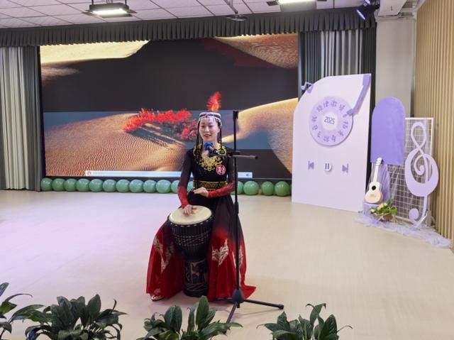 宜宾市南溪区2025年幼儿教师弹唱技能比赛在康安幼儿园举行(图5)