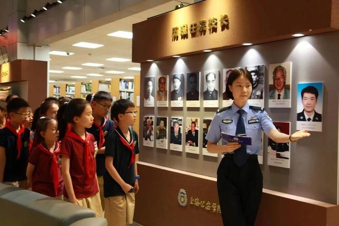 奋进中的长宁整区推进教育数字化转型长宁活力教育的“十四五”这样书写(图1)