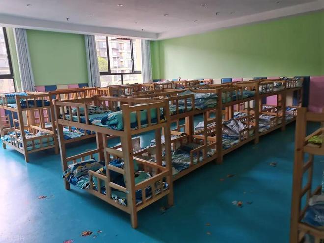 数字之眼：在透明与隐私之间寻找幼儿教育的平衡点(图1)