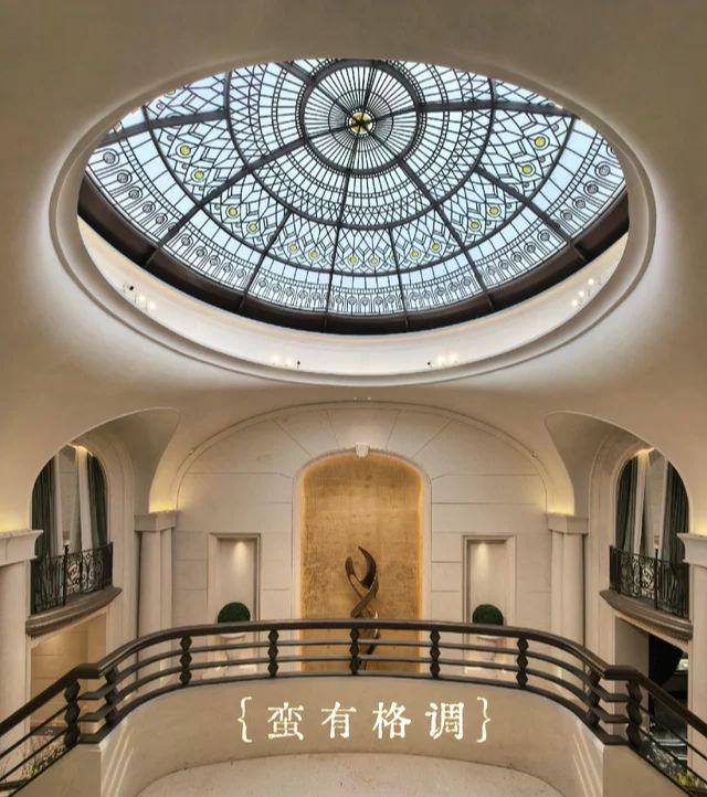 楼市聚焦保利外滩曜售楼处发布：央企保利匠筑稀缺滨江红盘(图1)