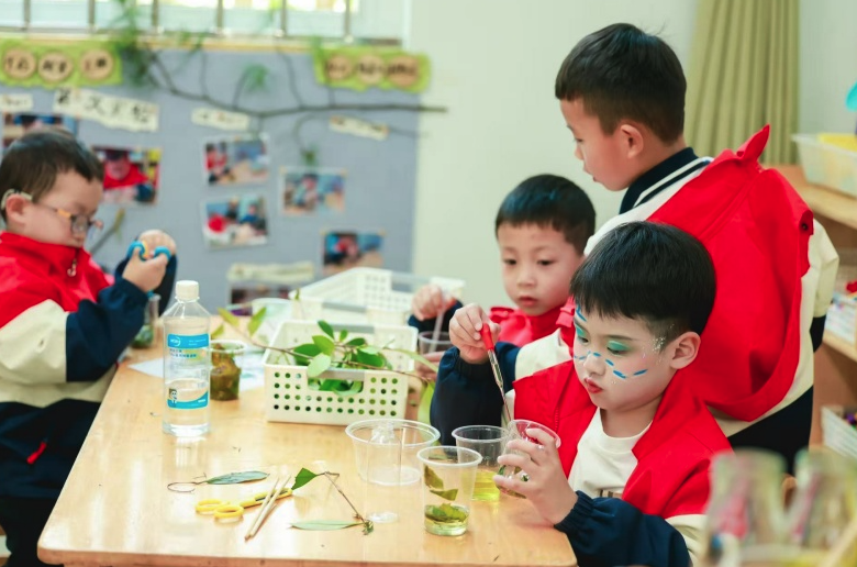 广元利州区学前教育科技节在雪峰第二幼儿园举办(图1)