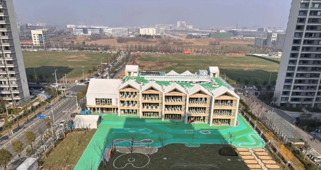 晴天霹雳！幼儿园被曝生源不足、暂不开班南京这里业主急了(图4)